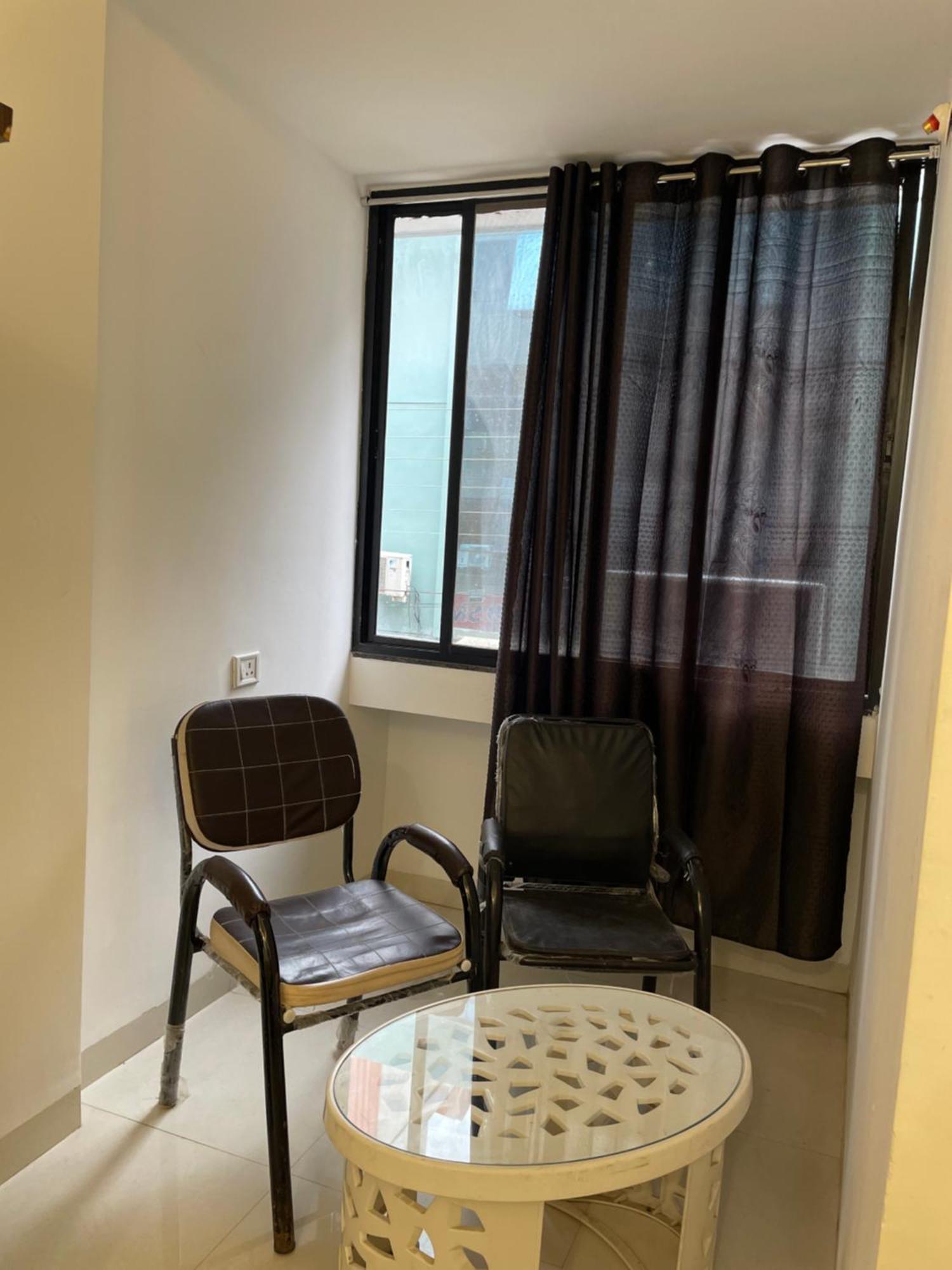 Hotel Kiwi Inn Vijaynagar Scheme 78 Indore Eksteriør billede